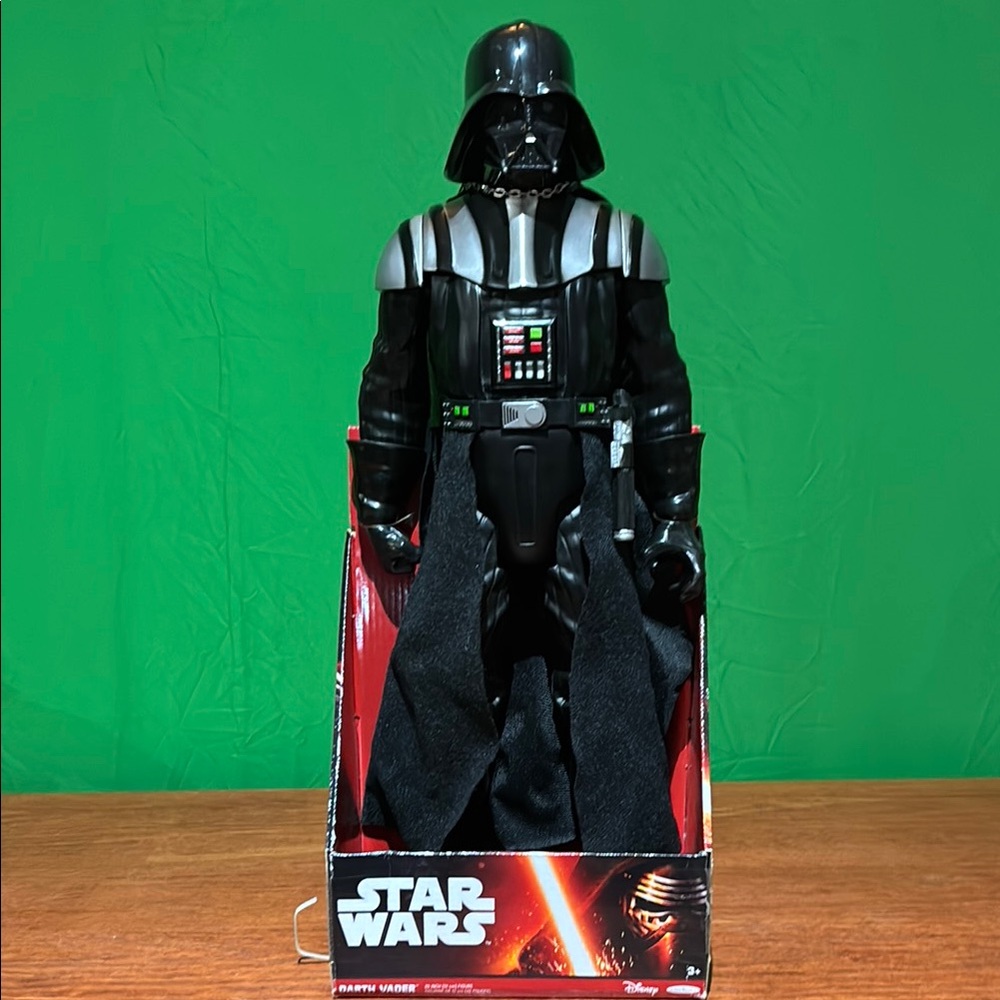 Star Wars Darth Vader Figure - Black and Silver